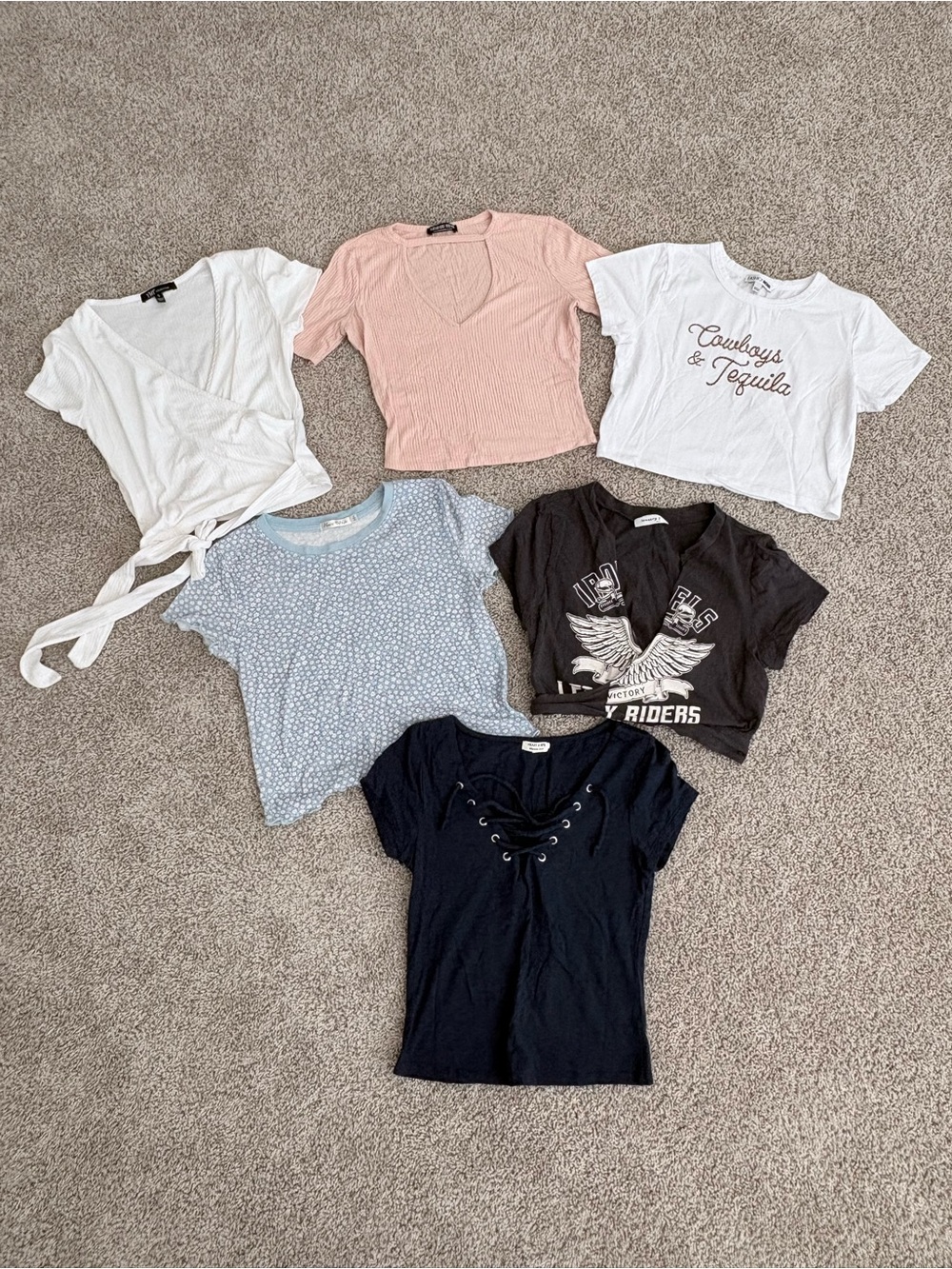 Small shirt bundle - Picture 1 of 9